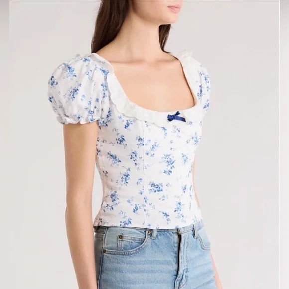 Reformation Alice Puff Sleeve Linen Top in Orlaya - Picture 1 of 6